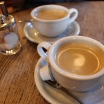 カプチーノとカフェラテの違いは？泡とミルクの割合に違いが！？